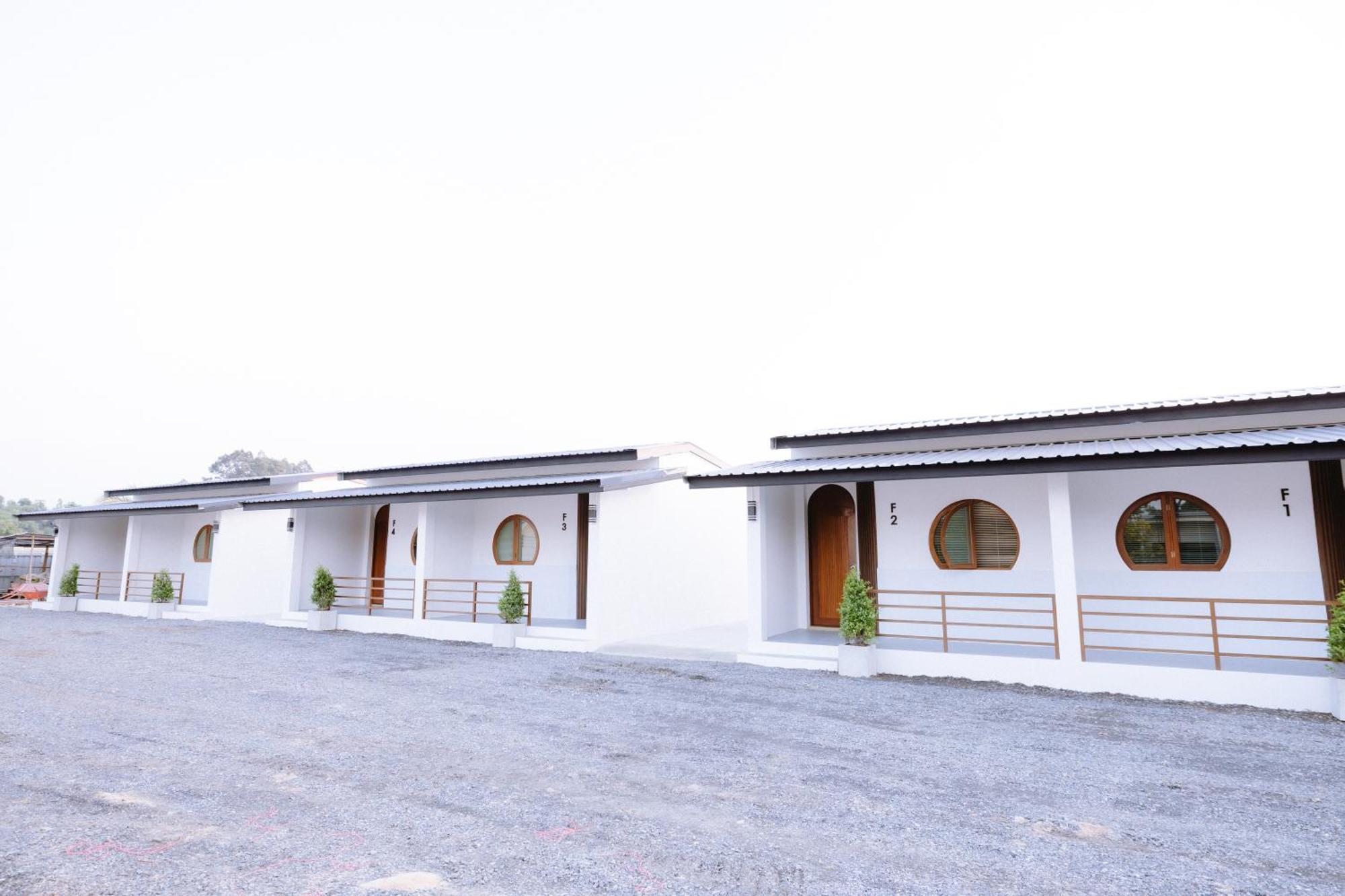 Peeranon Resort Nakhon Nayok Exterior photo