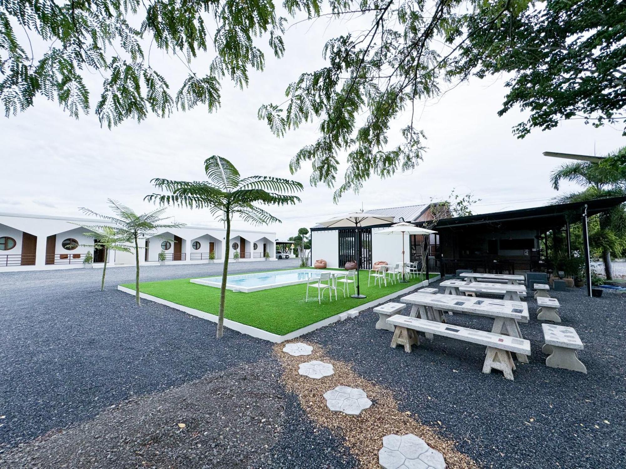 Peeranon Resort Nakhon Nayok Exterior photo